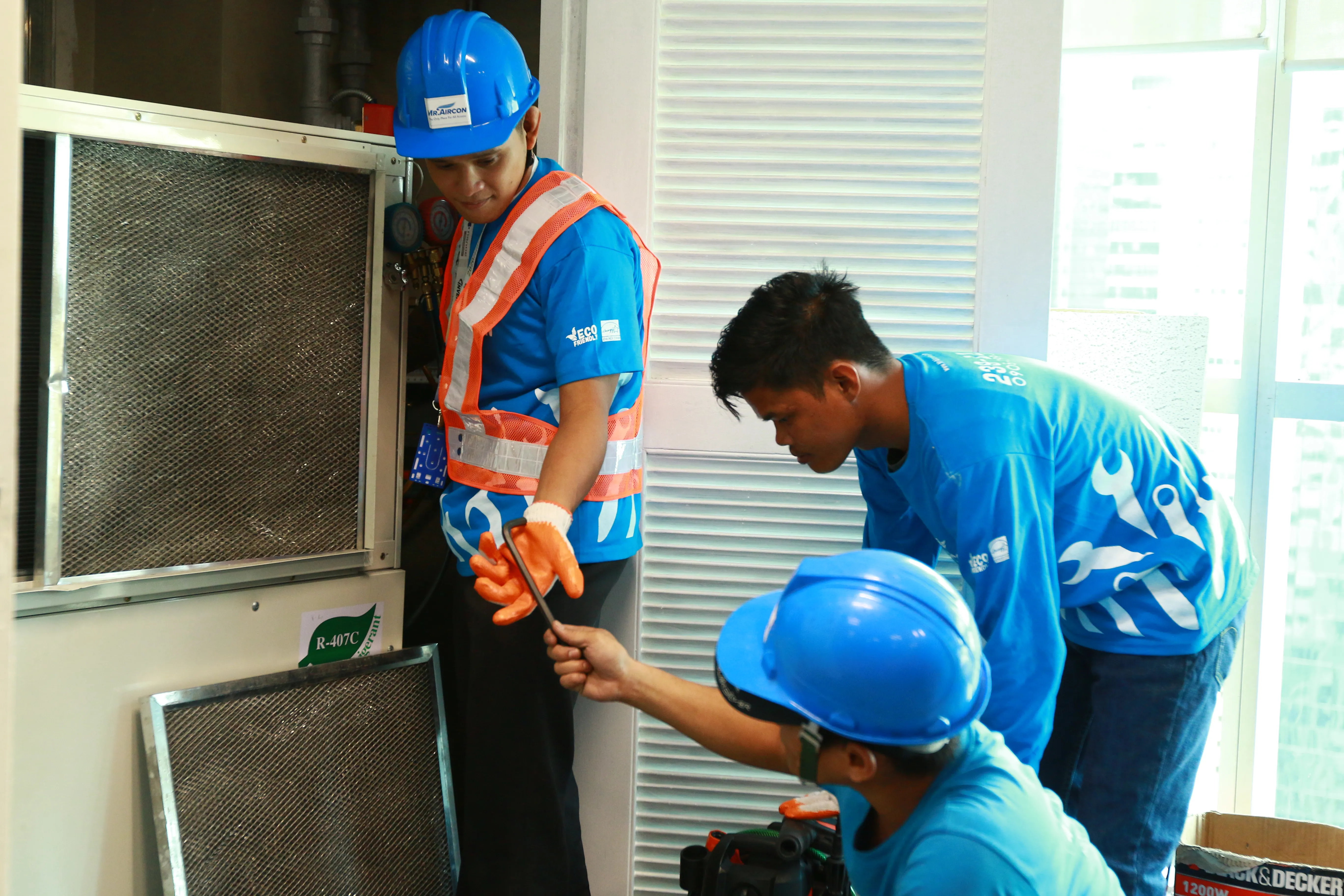 Seaoil — Hitachi Chilled Water System 1